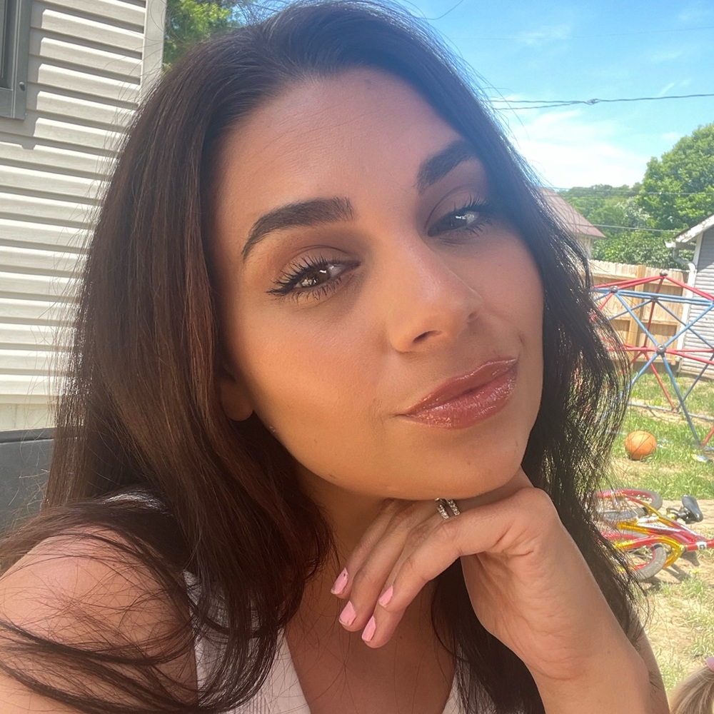 Meet your Posher, Nikki